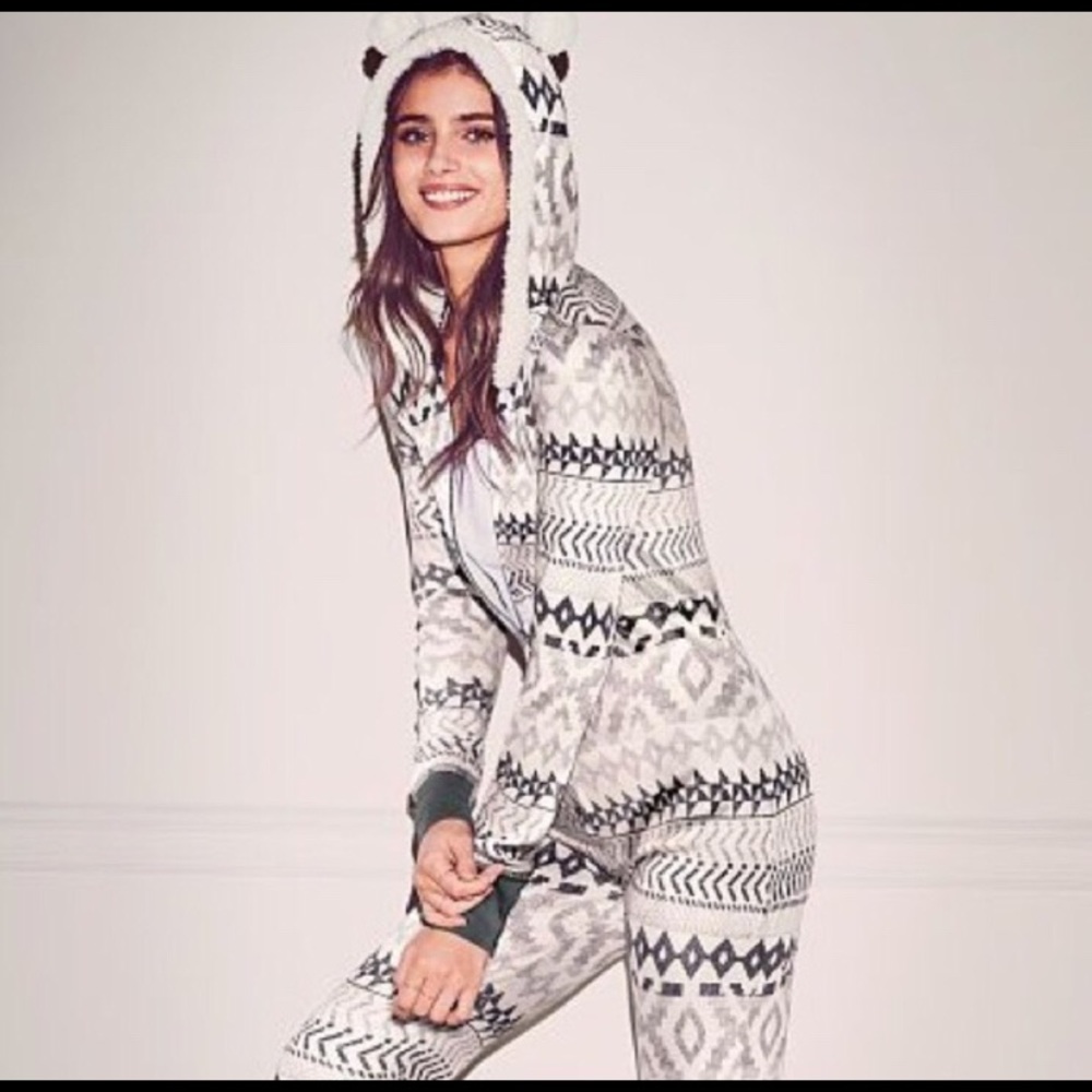 Victoria Secret Onesie Pajama 🌙